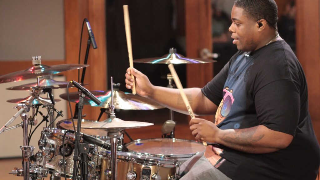 Ariana Grande, Justin Bieber Mourn Death of Drummer Aaron Spears