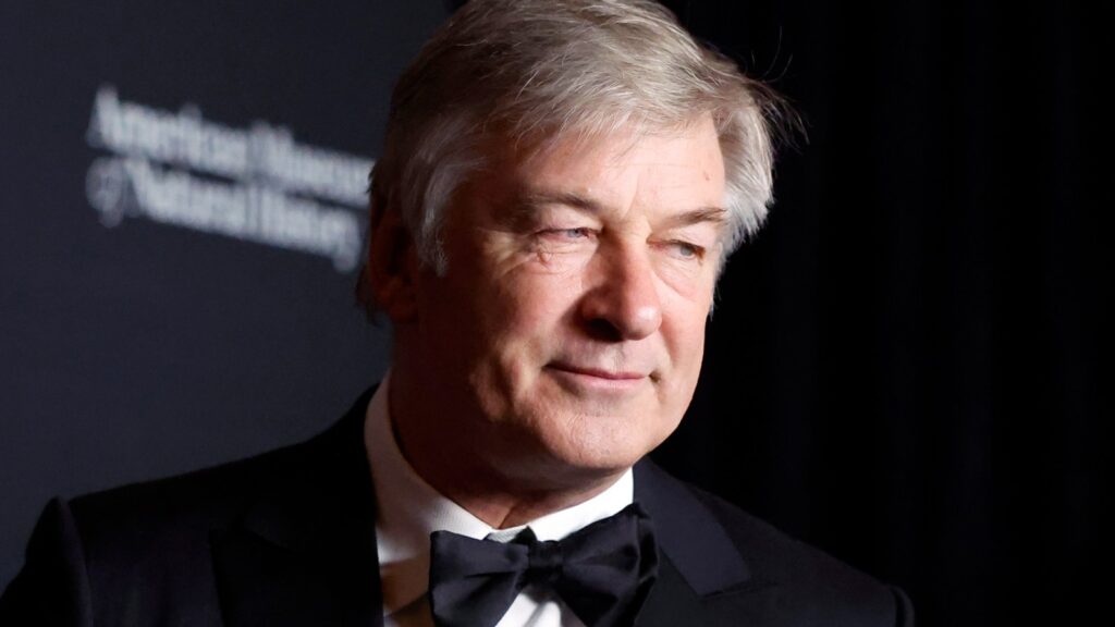 Alec Baldwin Loses Bid to Dismiss ‘Rust’ Involuntary Manslaughter Case