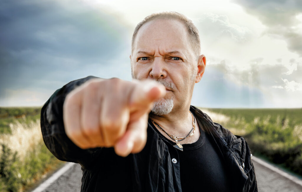 Vasco Rossi against Salvini for the new highway code: «He will have you arrested for a joint»