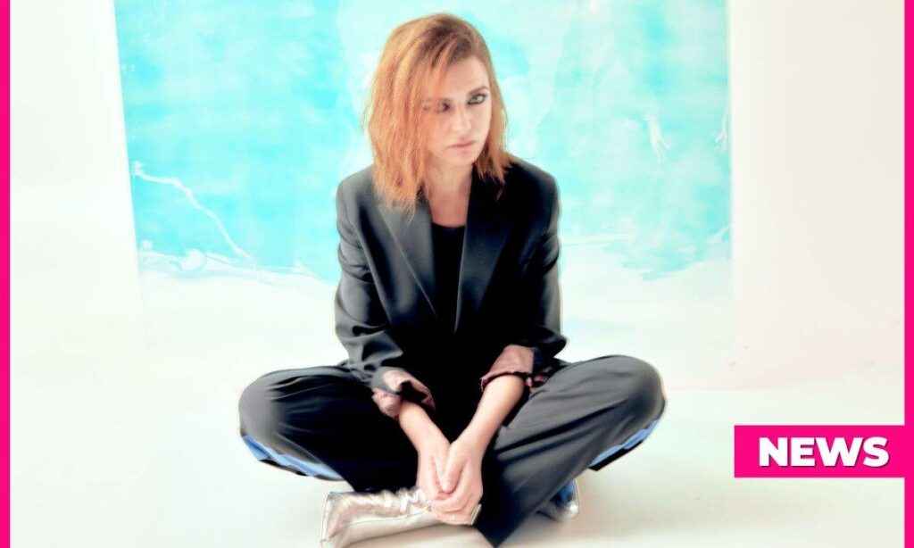 Rachele Bastreghi pays homage to Giuni Russo with “Crisi Metropolitana”