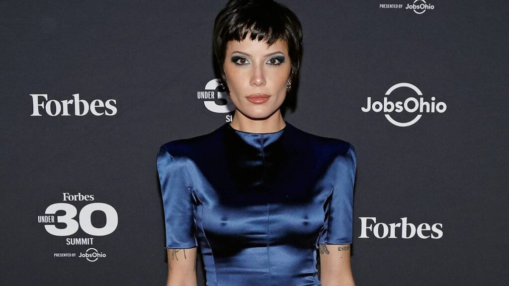 Halsey Will Unveil 'Great Impersonator' Covers Off to Scavenger Hunt