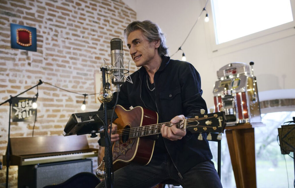 Happy birthday, 'Happy birthday Elvis'