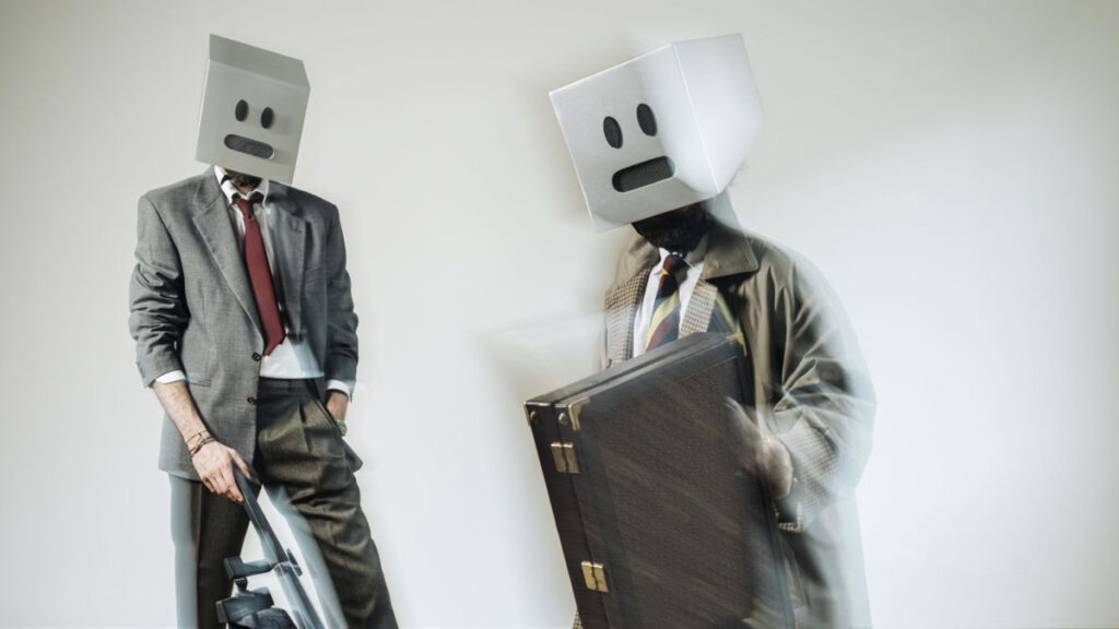 Interview with the wood: “Small inhabitant of Saturn” is our inner journey – Rockon.it