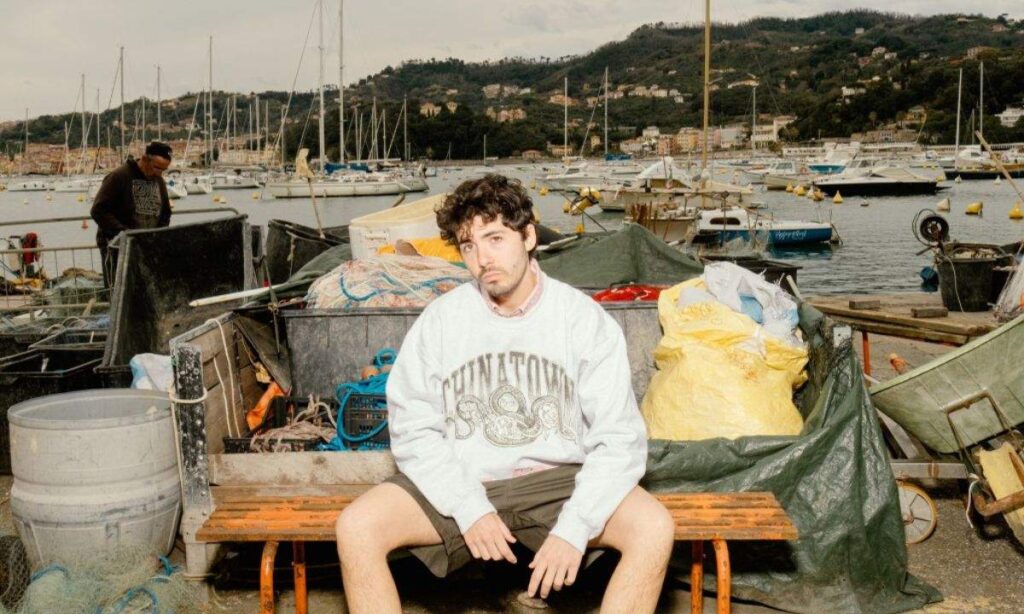 Lightning, meaning of the text of the new single “Underweek”