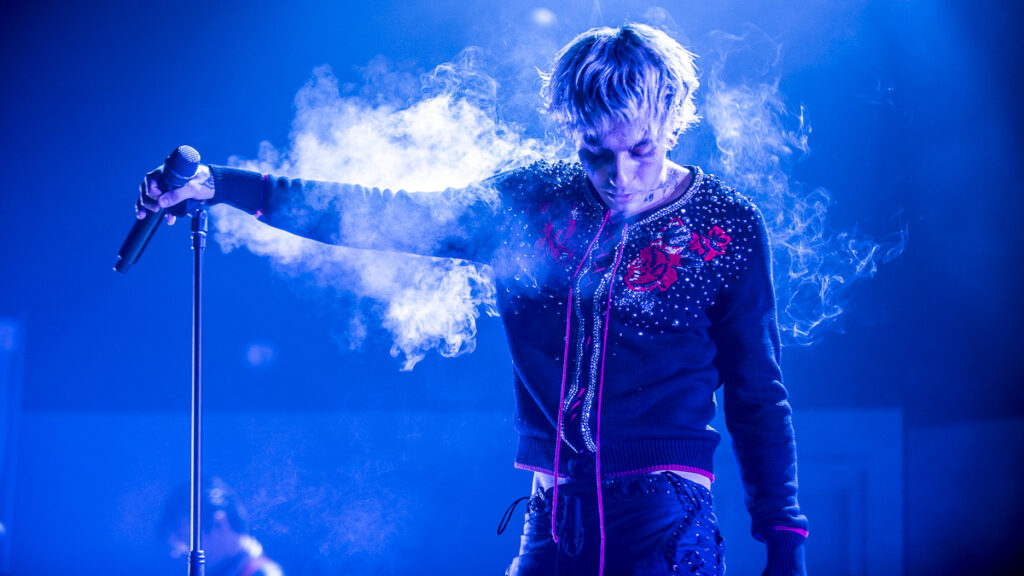 Chiello: Look at the photos and discover the Scaletta of the Venaria concert – Rockon.it