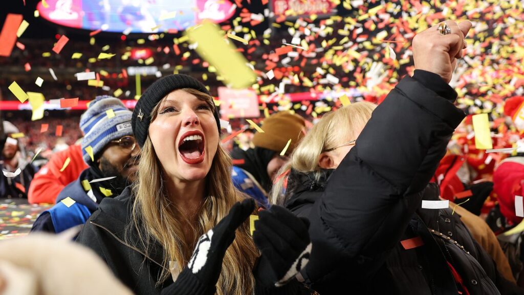 Taylor Swift Regains Control of Master Recordings