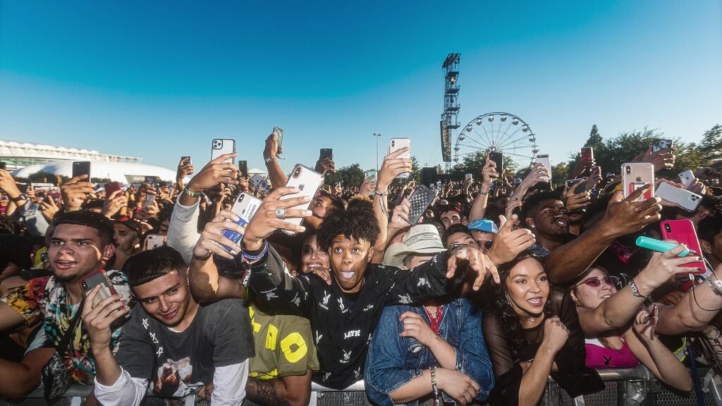 Fans Recall Fatal Travis Scott Show in Doc Trailer