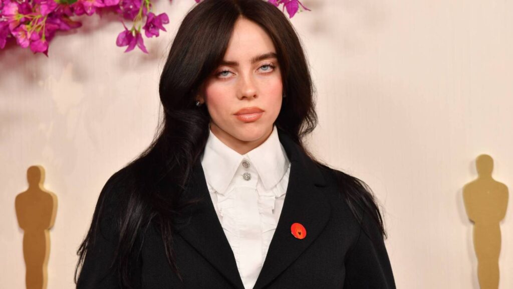 Billie Eilish Calls Out Fake Met Gala Images: 'That's Ai'