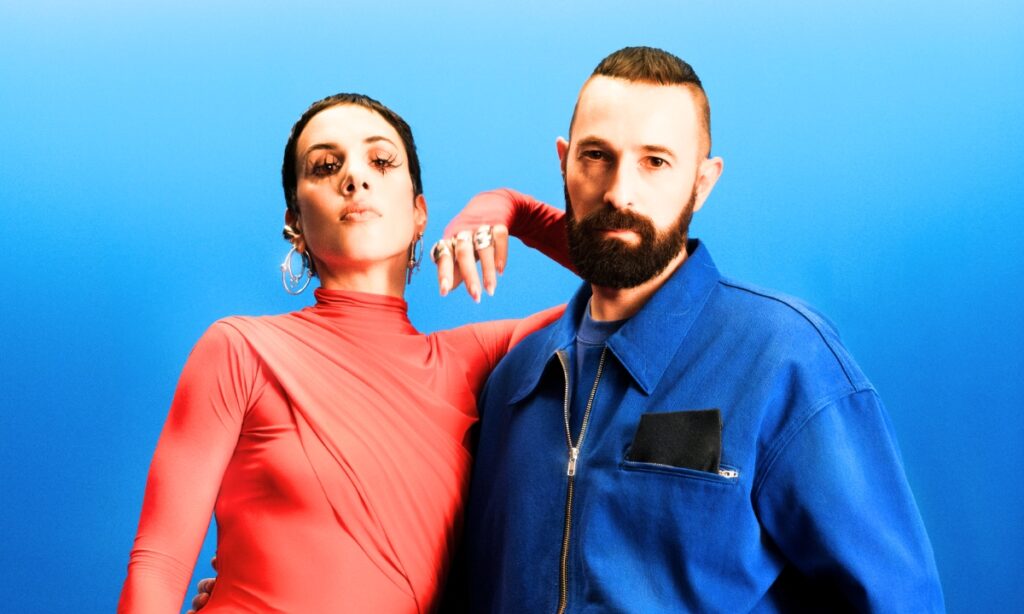 Text and meaning of the new single La jealousy