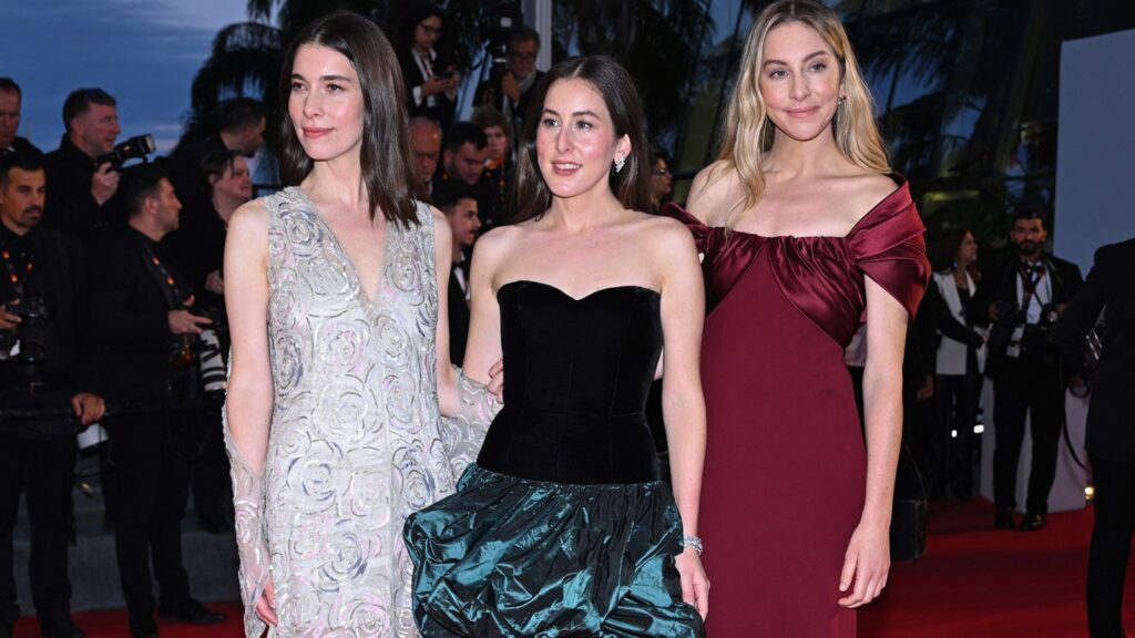 Haim Rev up the Nostalgia on New Single 'Take Me Back'