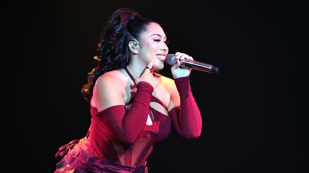 Kali Uchis Ninunces 'Sincerely,' Tour: See The Dates