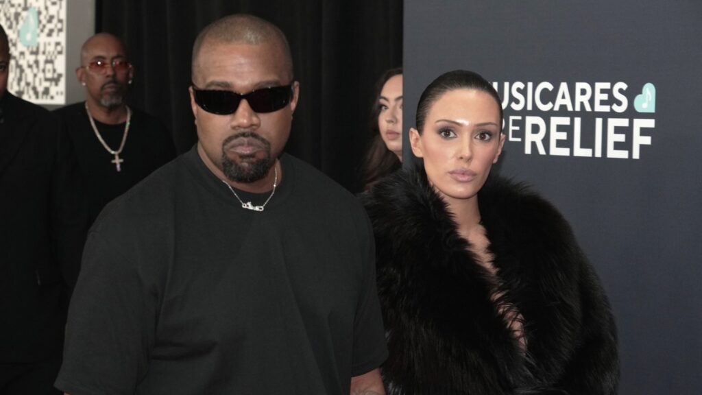 Kanye West to its dentist for malpractice, Supplying nitrous oxide