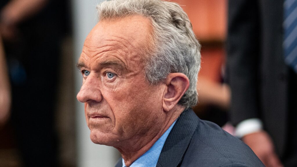 RFK JR. Says Americani Shouldn'T Take Medical Advice From Him