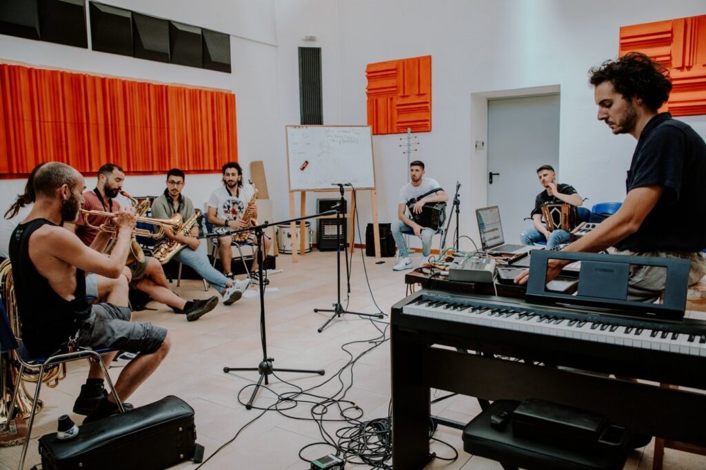 Folktronica: digital folklore from Salento