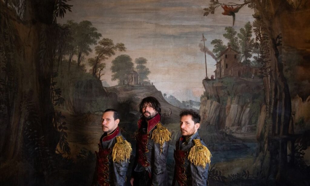 Ministers outside with the eighth studio album Aurora Popolare
