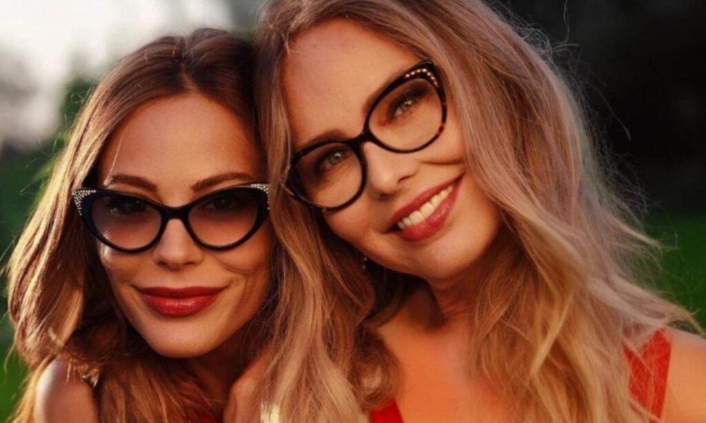 Naike Rivelli and Ornella Muti reinterpret Cutugno's “Italian”