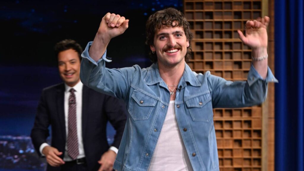 BENSON BOONE BACKFLIPS OFF JIMMY FALLON'S DESK