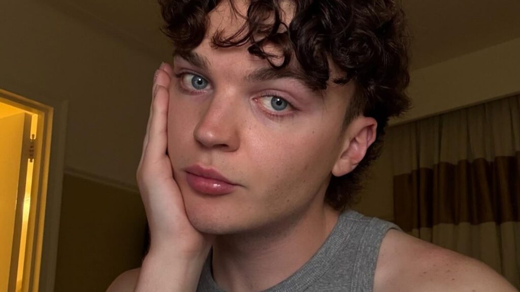 Reddit Snark Trolls Called Ice on Adam McIntyre