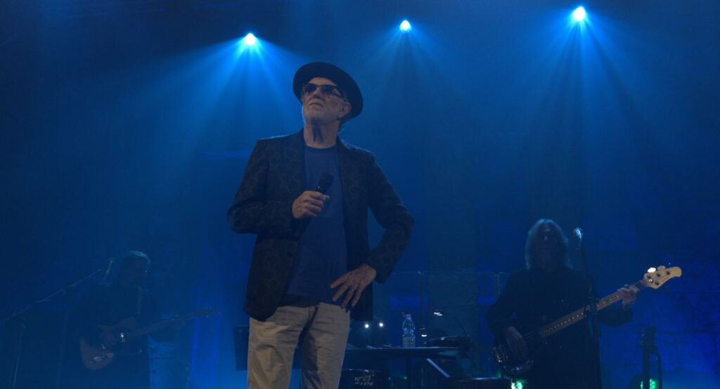 “Francesco De Gregori. Nevergreen” becomes a film, presented in Venice and in theaters in September. In August the 50th anniversary of “Rimmel”