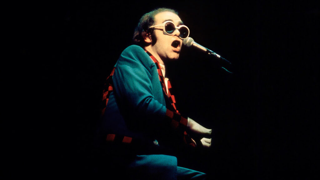 Elton John: the live album “Elton John – Live from the Rainbow Theater With Ray Cooper” – Rockon.it came out