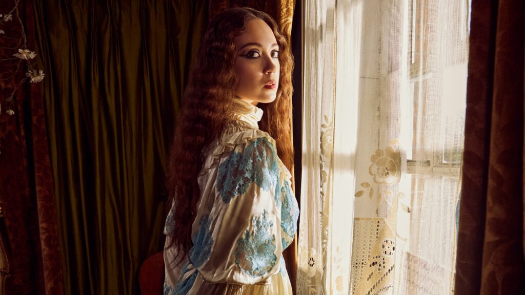 Laufey Sets Modern Problems to Classic Melodies