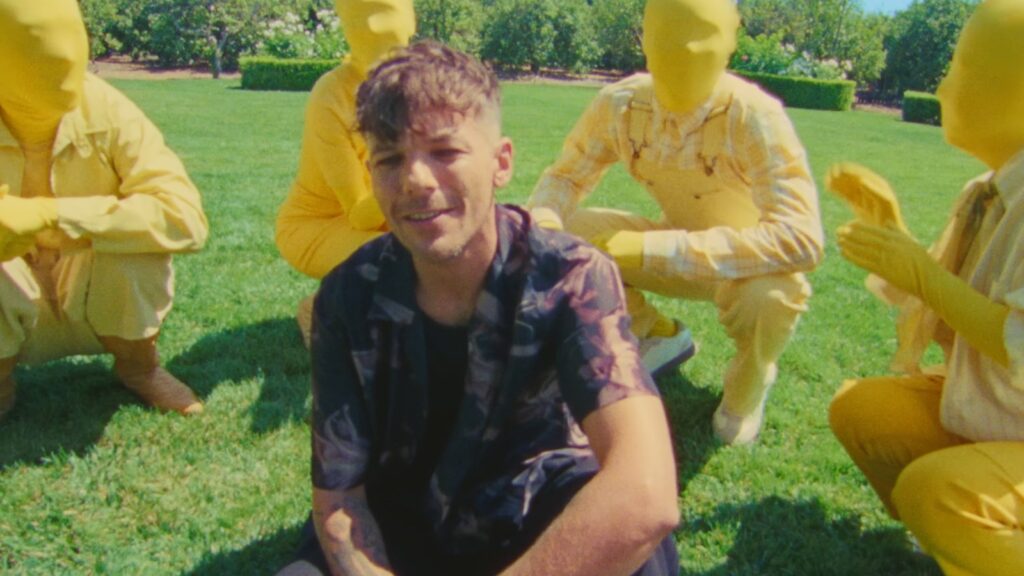 Louis Tomlinson Drops Silly 'Lemonade' Video: Watch