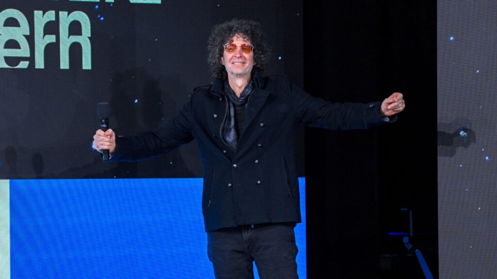 Howard Stern Renews SiriusXM Deal for 3 More Years