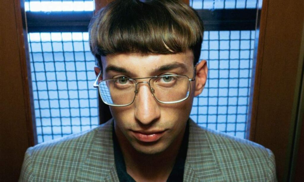 Lumiero – Lumiero's First Great Record. A debut that smells of Milan and irreverent loves