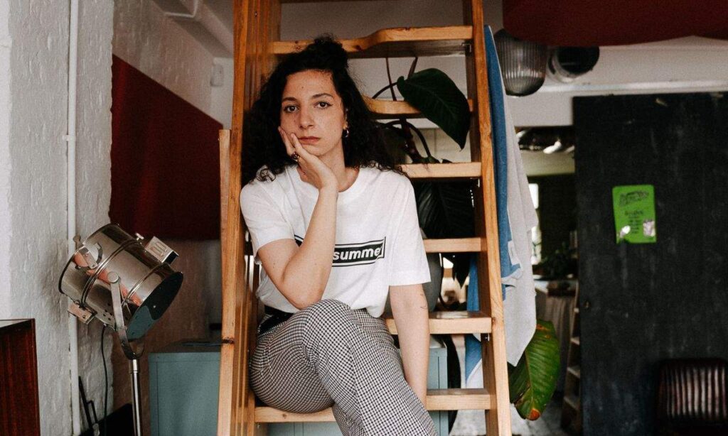 wakegenevra releases the delicate and intimate single “I fatti mia”