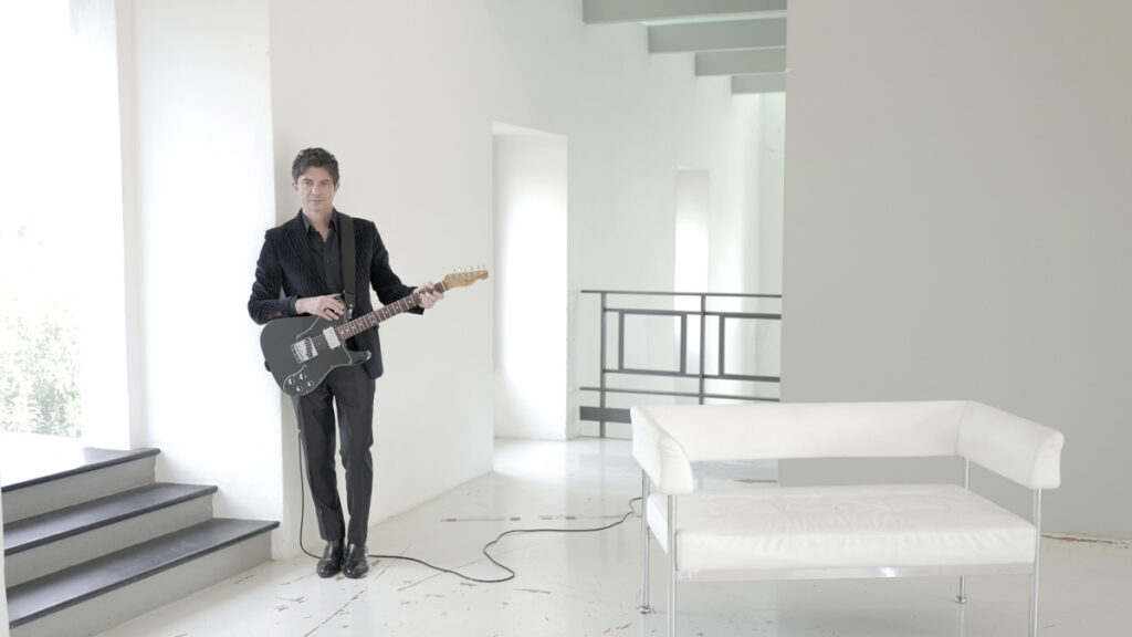 ALESSIO LONGONI: preview the video “There isn't a reason” – Rockon.it