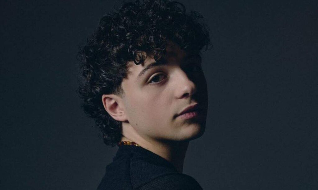 Lorenzo Salvetti, interview: “Stupida Vita” after Amici 25