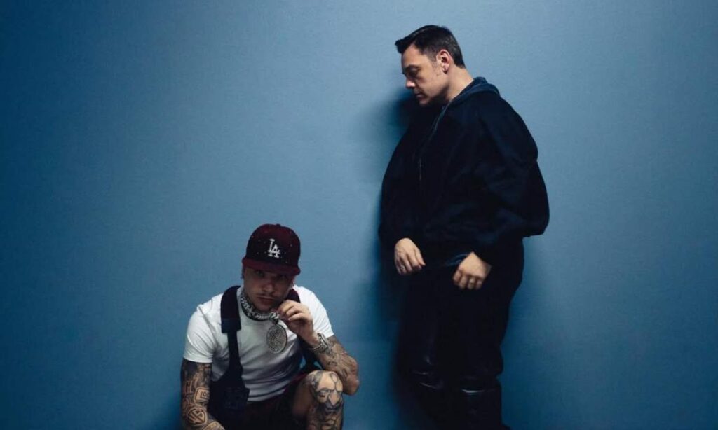 Tiziano Ferro and Shiva, Happy for half: text and meaning