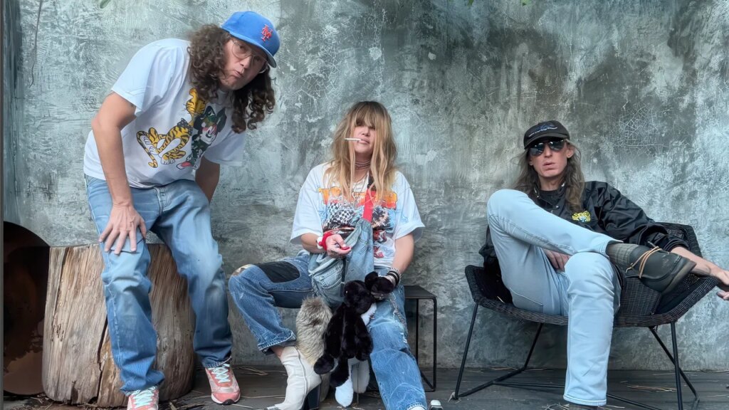 Black Bananas Announce First Album in 12 Years