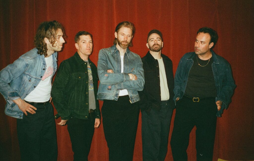 Everyone Says Hi announce new album ‘Funny Cos It’s True’ with swirling single ‘Don’t Underestimate Yourself’ and UK live shows
