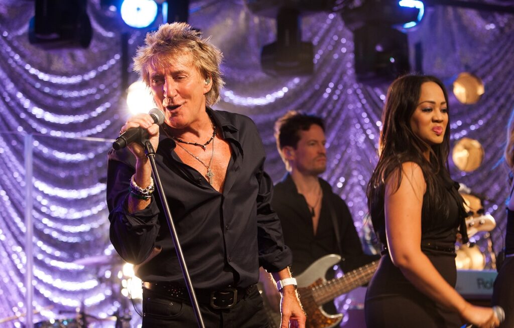 What's this about Rod Stewart canceling the concert and then going to the Scotland game?