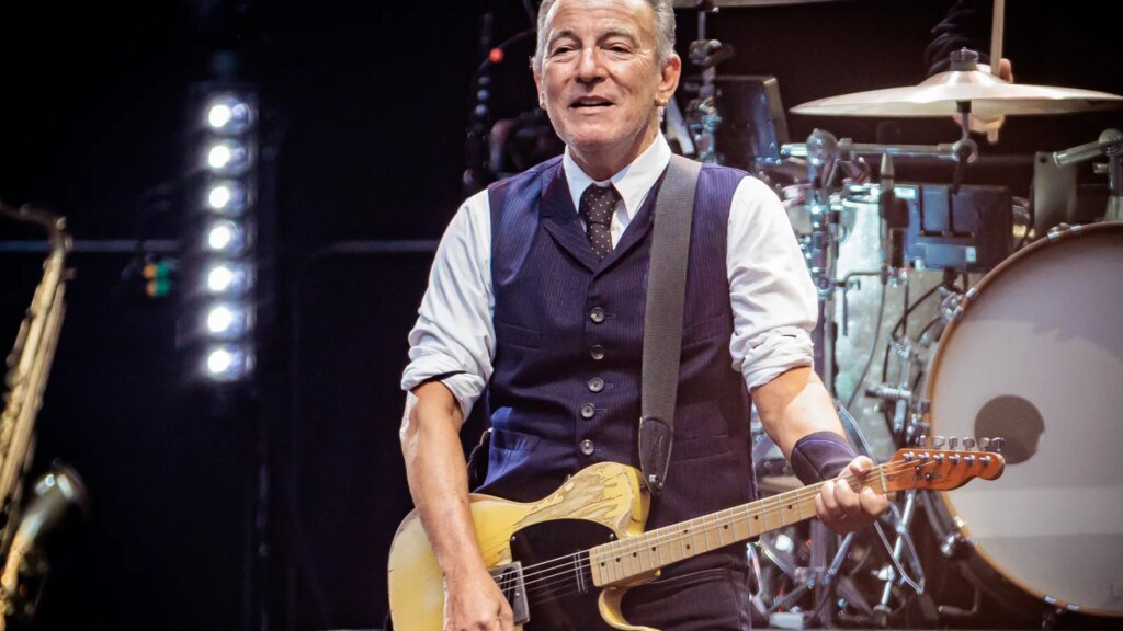 A Fan Tours New Jersey's Bruce Springsteen Center for American Music