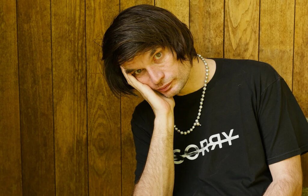 Jonny Greenwood: «“Deleting” music is equivalent to taking books off the shelves»