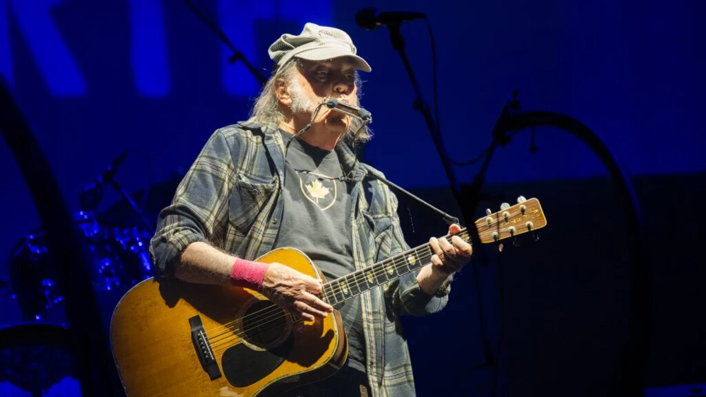 Neil Young Quietly Released a Blazing, Hour-Long Concert Film For Free