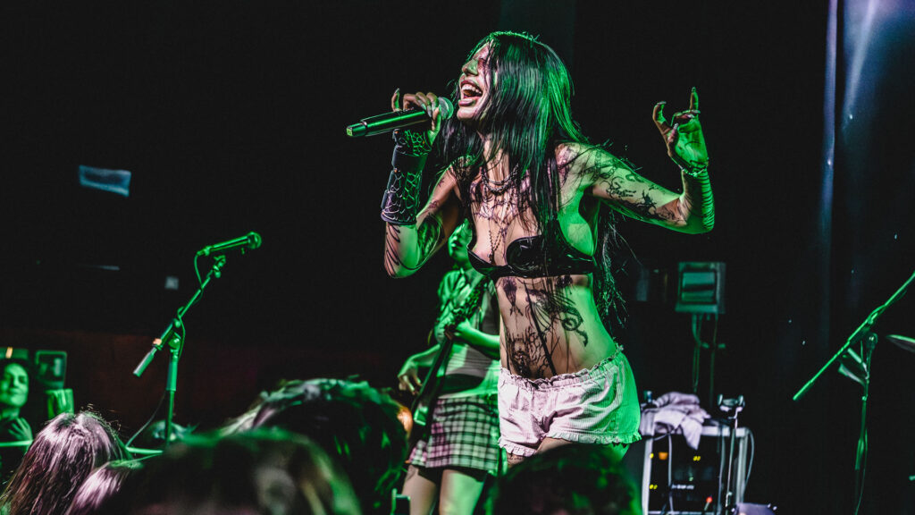 DEATHBYROMY: photos of the concert at the cripta club in Milan – Rockon.it