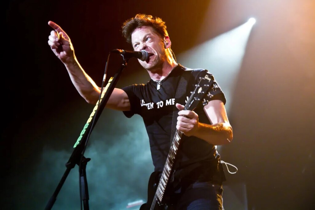 Metallica hit by darts: the story of former bassist Jason Newsted