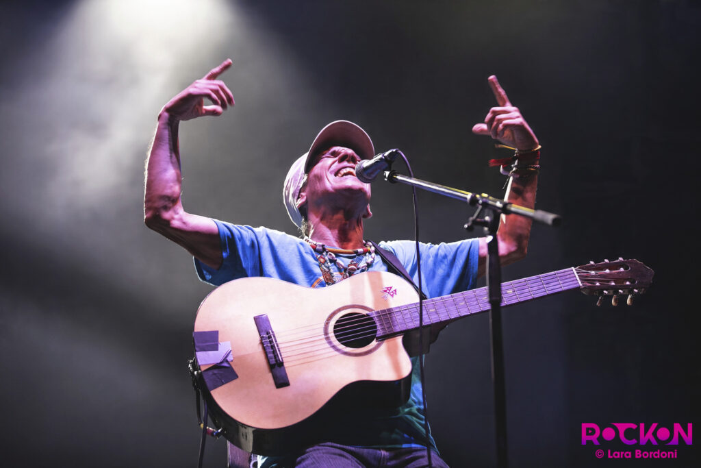 MANU CHAO at Rugby Sound in Legnano: the concert I've been waiting for since July 2001. – Rockon.it