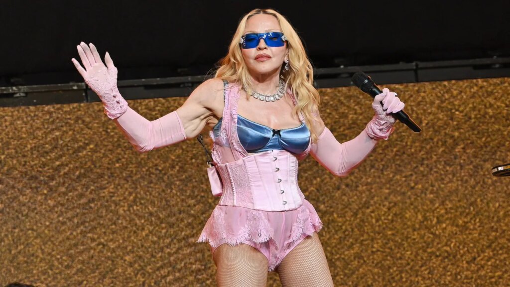 Madonna Returns to Number One on the Charts With ‘Confessions II’