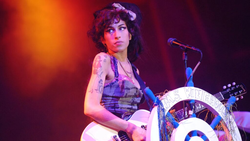 Amy Winehouse Remembered on 15th Anniversary of Singer's Death