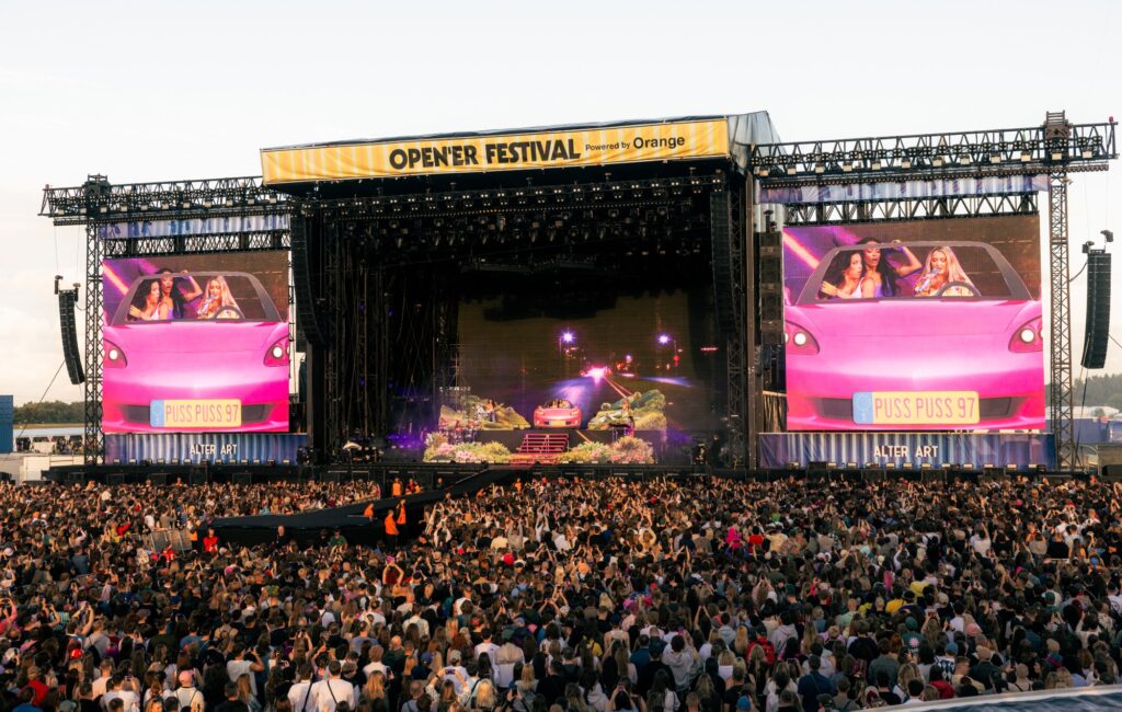 Halsey shares love for Nick Cave at Open’er Festival 2026