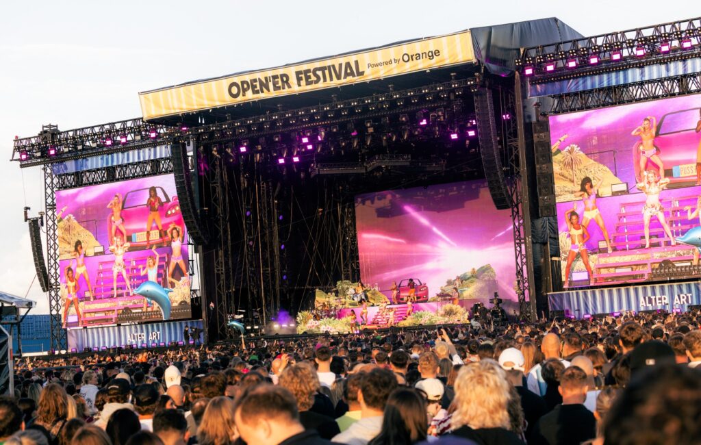 JENNIE performs new songs during Open’er 2026 headline set