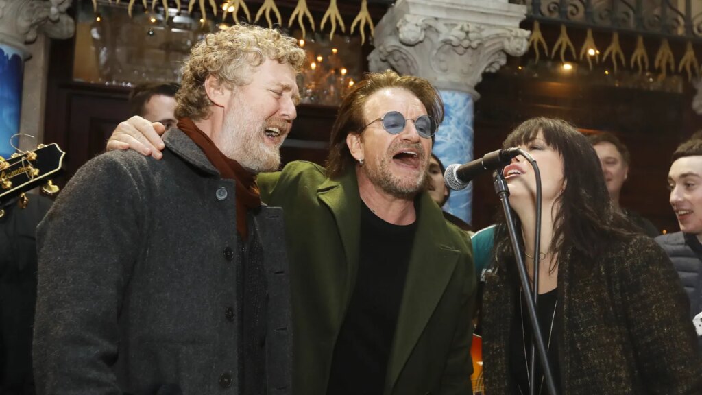 Bono Pays Tribute to Glen Hansard, Calling Him ‘An Angelic Presence’