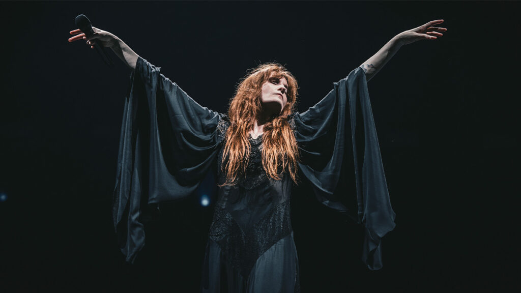 I-DAYS Milan 2026: the magic of FLORENCE & THE MACHINE enchants over 30 thousand people – Rockon.it