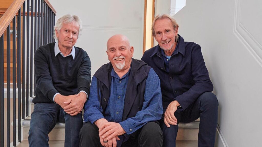 Genesis: reunion of Peter Gabriel, Tony Banks and Mike Rutherford for the reissue of “From Genesis To Revelation”