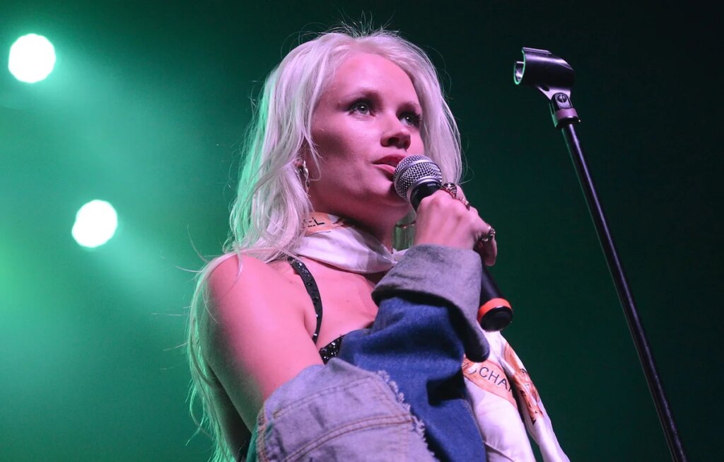 Lauren Bennett, the singer of LMFAO's 'Party Rock Anthem' and beyond, has died