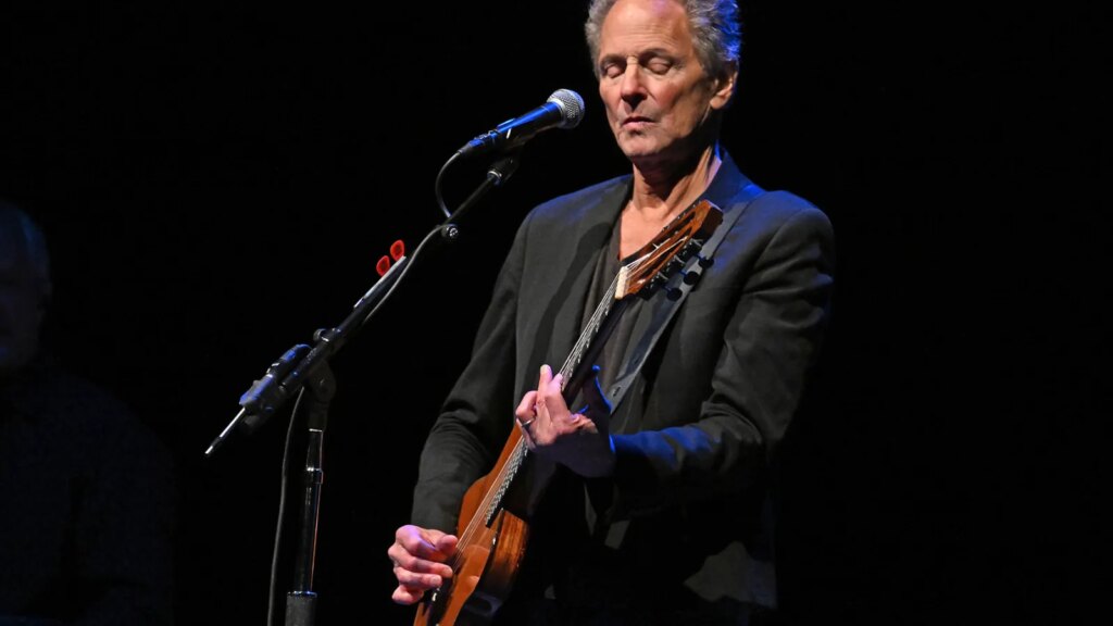 Lindsey Buckingham’s Alleged Stalker to Undergo Mental Health Exam